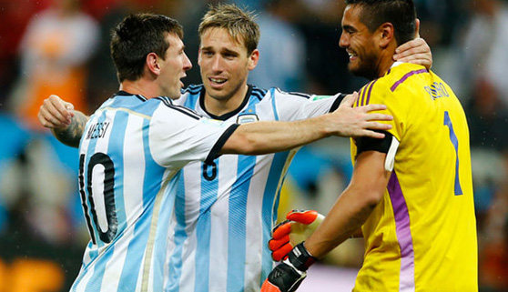 Sergio Romero detuvo dos penaltis y se convierti en el hroe de Argentina