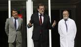 Rajoy acude al hospital Carlos III para hacerse la foto y sale abucheado