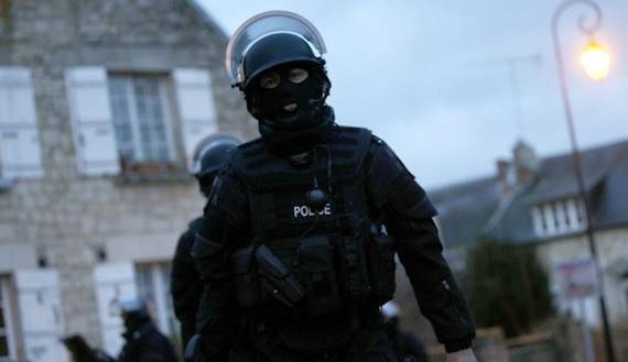 La polica francesa acorrala a los hermanos Kouachi en la localidad de Crpy-en-Valois, al noreste de Pars