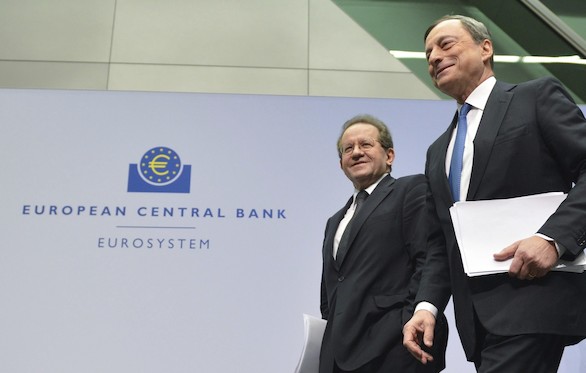 La Bolsa sube y la prima de riesgo cae animadas por el nuevo plan de compra de deuda anunciado por Draghi