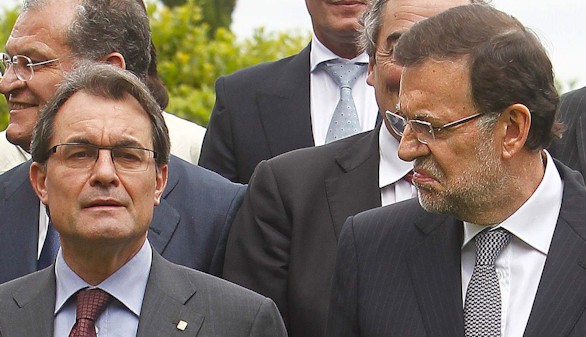 Rajoy pone en marcha la maquinaria para frenar el 27-S