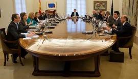 En el entretanto, Rajoy confirma un crecimiento del 3,2% y sube el salario mnimo