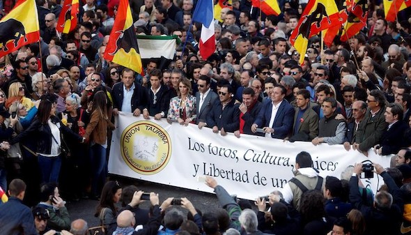 Histrica manifestacin en defensa de la Fiesta Nacional