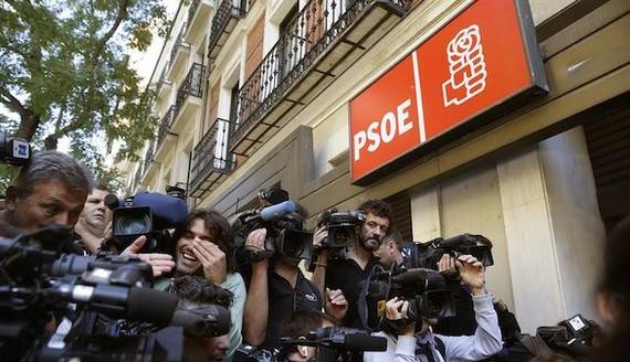El PSOE, dividido en dos rganos de gobierno que no se reconocen entre s