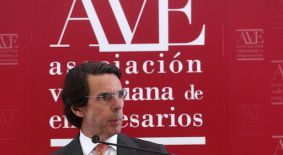 Alonso y García Albiol piden a Aznar que 'confíe' en las políticas de Rajoy.