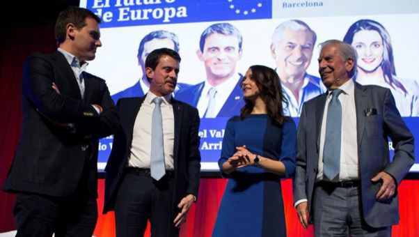 El premio Nobel de Literatura y el ex primer ministro francs han participado junto a la candidata de Ciudadanos en un acto electoral en Barcelona.