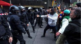 Emergencias atendi a 100 personas, pese a que Puigdemont pidi calma.