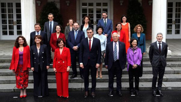Celaá anuncia que Sánchez se reunirá con todos los presidentes autonómicos.