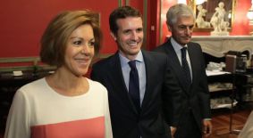 Casado promete que si gana integrar a Senz de Santamara.