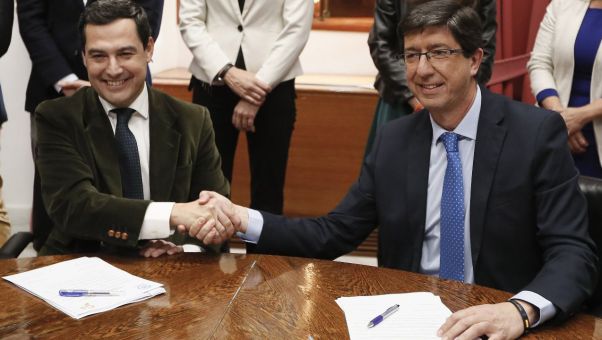 Tras cerrar un pacto con Cs y Vox, parece segura la investidura de Juanma Moreno como nuevo presidente de la Junta de Andalucía.