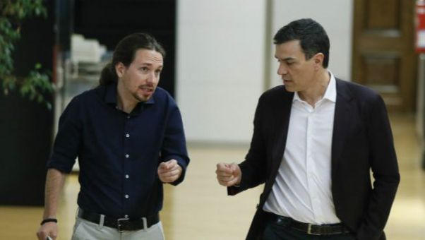 El líder de Podemos baraja votar negativamente el nombramiento de Sánchez, tras el enésimo fracaso en sus negociaciones.