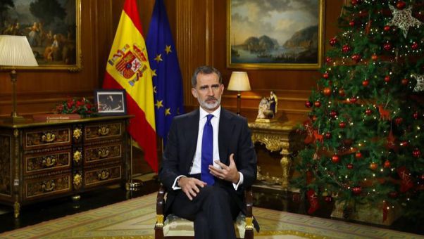 Narbona comparte su 'firme' compromiso con los valores éticos de la monarquía y Mayoral cree que la institución atraviesa una 'crisis enorme' que pronostica su 'implosión'.