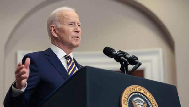 Joe Biden asegura que su país 'no financiará la guerra de Putin', aunque admite que 'defender la democracia' tendrá costos para los ciudadanos.