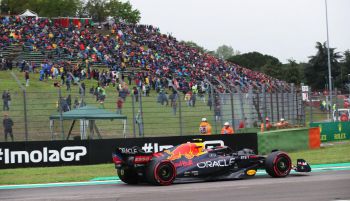 F1. Verstappen recupera la 'pole' y Sainz escala hasta la cuarta plaza