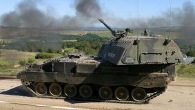 Alemania anuncia que entregará a Ucrania siete obuses blindados