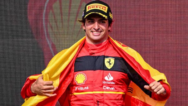 Carlos Sainz hace historia con su primera victoria en la F1 en Silverstone; Fernando Alonso, último español en vencer en el GP de España de 2013, acaba qui