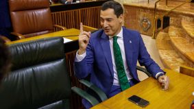El popular Juanma Moreno, investido de nuevo como presidente de Andalucía