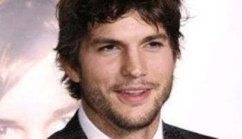 Ashton Kutcher, a punto de perder la vista y el oído por una vasculitis