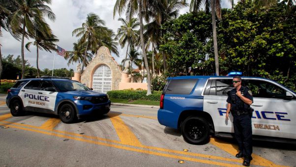 Los agentes federales encontraron material de alto secreto durante el registro a su residencia Mar-a-Lago.