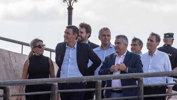 El presidente del Gobierno y líder del PSOE vuelve a ser recibido con abucheos en el segundo acto de la campaña 'El Gobierno de la gente'.