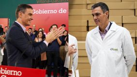 Sánchez vuelve a colar un acto en su 'agenda presidencial' para ir en Falcon a un mitin 