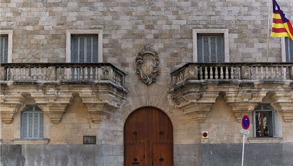 Un dividido Tribunal Superior de Justicia de Baleares rechazó la petición de la familia de una alumna que sólo da en español Lengua Castellana.