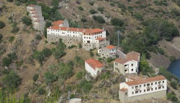 Un constructor compra un pueblo abandonado de Zamora por 300.000 euros