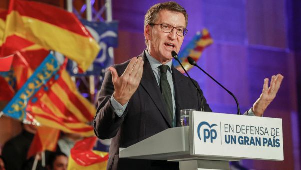 El líder del PP acusa a Sánchez de 'traicionar' a los socialistas y 'secuestrar' su voto con sus cesiones al separatismo.