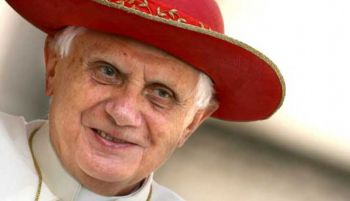 La tumba de Benedicto XVI ya puede ser visitada en la cripta vaticana