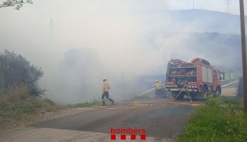 Un incendio generado en Francia cerca Portbou por 3 frentes