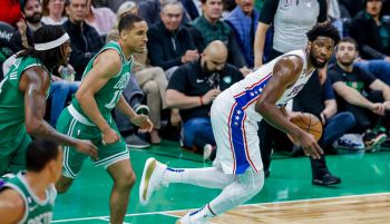 NBA. Los Celtics nivelan la serie tras imponerse a los Sixers del MVP Embiid