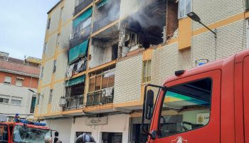 Una explosión en una vivienda de Badajoz deja un muerto y 16 heridos