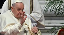 El Papa mejora, pero los médicos le desaconsejan celebrar el ángelus