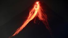 El volcán Mayón obliga a evacuar a más de 13.000 personas en Filipinas