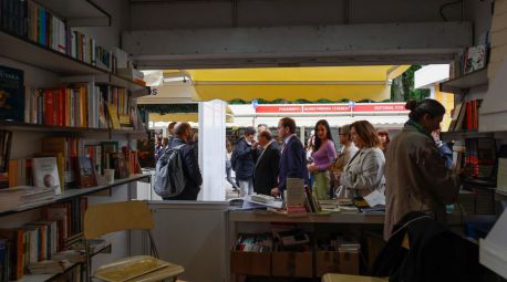 Las ventas de la Feria del Libro suben un 9,6 por ciento, pero descienden los visitantes