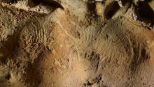 Descubiertos en una cueva en Francia los grabados más antiguos de neandertales