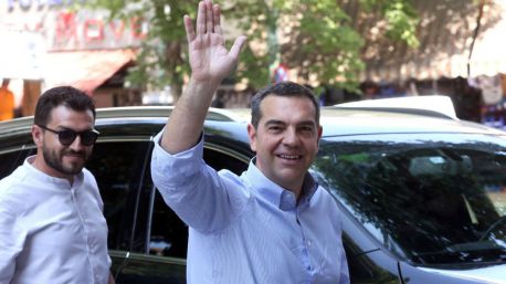 El ex primer ministro Tsipras dimite como jefe del partido Syriza tras la derrota electoral