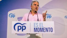 El PP acusa al PSOE de retrasar su pacto con Bildu en Navarra hasta después del 23-J
