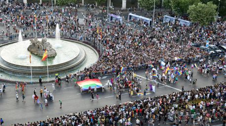 Multitudinarias manifestaciones en varias ciudades de España por el Orgullo