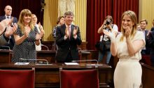 Marga Prohens, investida como nueva presidenta de Baleares con la abstención de Vox