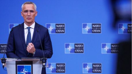 Los miembros de la OTAN 'acercarán' a Ucrania pero no pedirán su adhesión