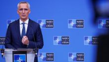 Los miembros de la OTAN 'acercarán' a Ucrania pero no pedirán su adhesión