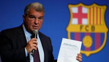Palo para Laporta: la UEFA multa al Barcelona
