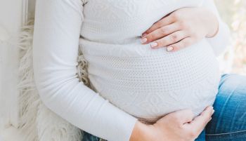 Los bebés concebidos con reproducción asistida tienen más riesgo de ser asmáticos