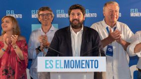 El PP ofrece cargos institucionales en Murcia a Vox, que sólo aceptará gobernar en coalición