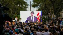 Puigdemont condiciona su voto a Sánchez a resolver el 'conflicto' catalán