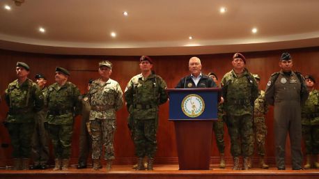 Las Fuerzas Armadas se despliegan por todo el país tras el asesinato de Villavicencio