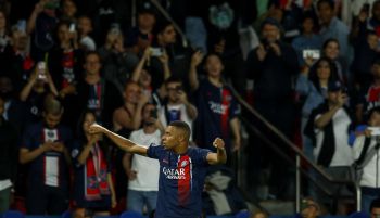 Mbappé se reconcilia con el PSG brillando en el primer triunfo de la 'era Luis Enrique'