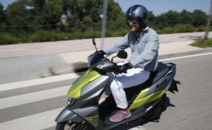 Suzuki vuelve al segmento de los scooters de 125 con tres interesantes propuestas