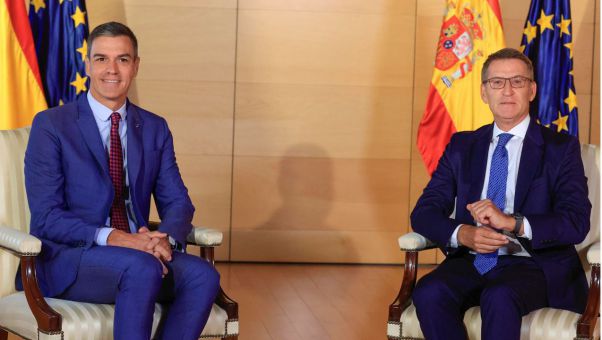 El presidente del PP pide 'responsabilidad' al secretario general del PSOE para proteger al Estado de un secesionismo 'envalentonado'.